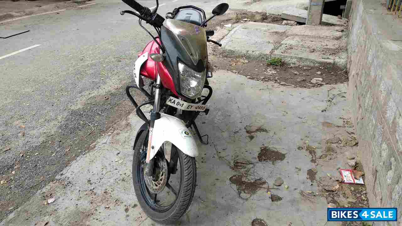 Red Yamaha SZ-R Red Yamaha SZ-R