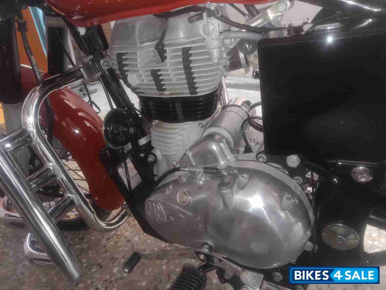 Chestnut Red Royal Enfield Classic 350 Redditch Red Chestnut Red Royal Enfield Classic 350 Redditch Red