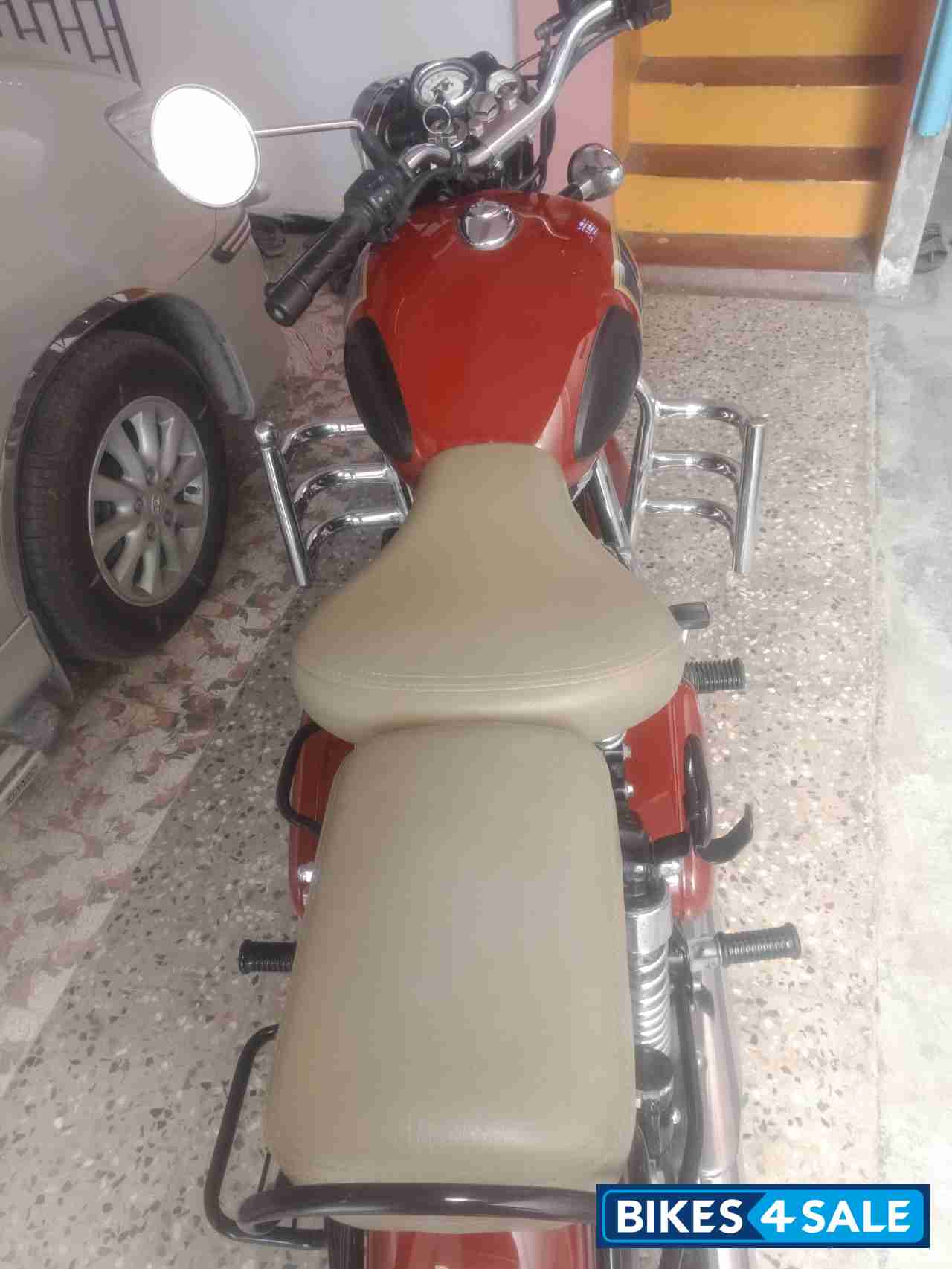 Chestnut Red Royal Enfield Classic 350 Redditch Red Chestnut Red Royal Enfield Classic 350 Redditch Red