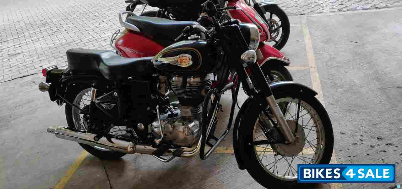 Used 2014 model Royal Enfield Bullet Standard 350 for sale in Amritsar. ID  229452. Black colour - Bikes4Sale