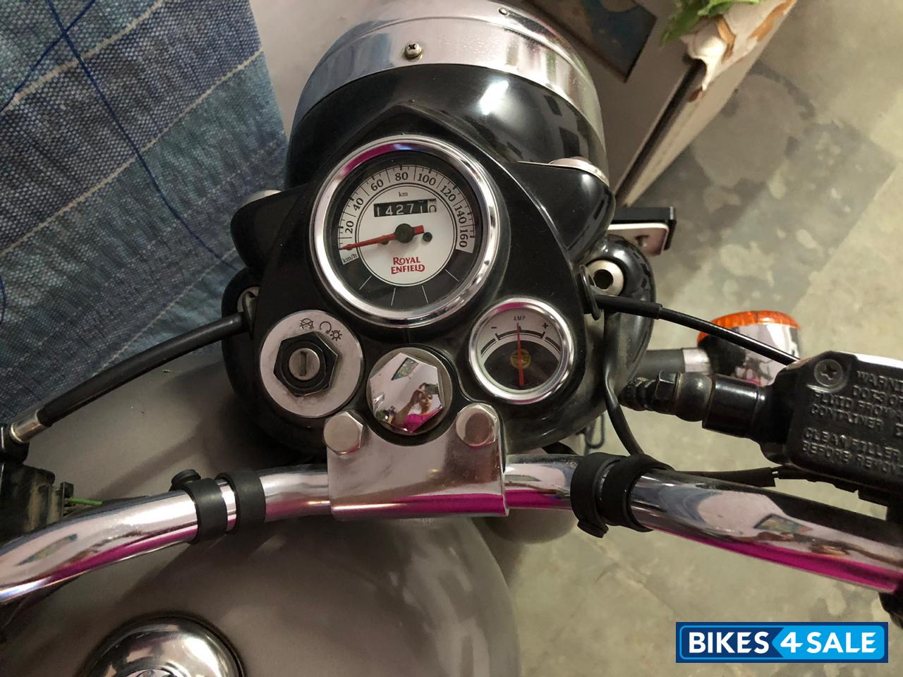 Grey Royal Enfield Classic Gunmetal Grey Grey Royal Enfield Classic Gunmetal Grey