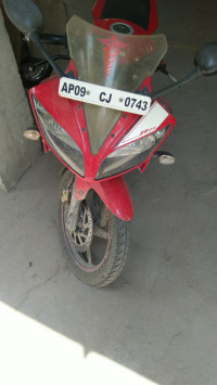 Red Yamaha YZF R15