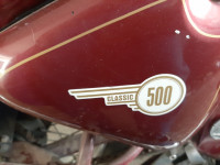 Marron Royal Enfield Classic 500