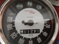 Marron Royal Enfield Classic 500