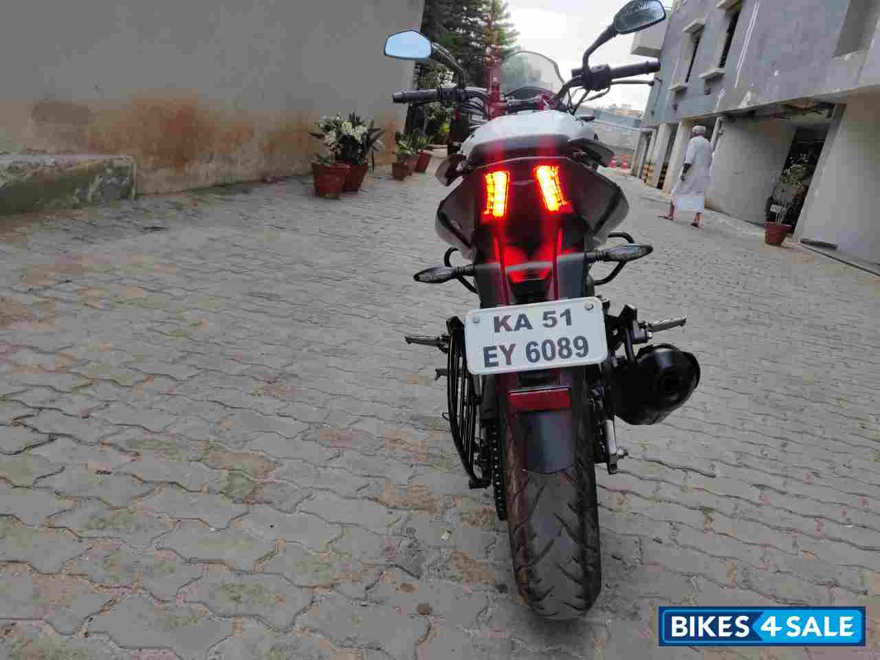 Bajaj Dominar 400 Bajaj Dominar 400