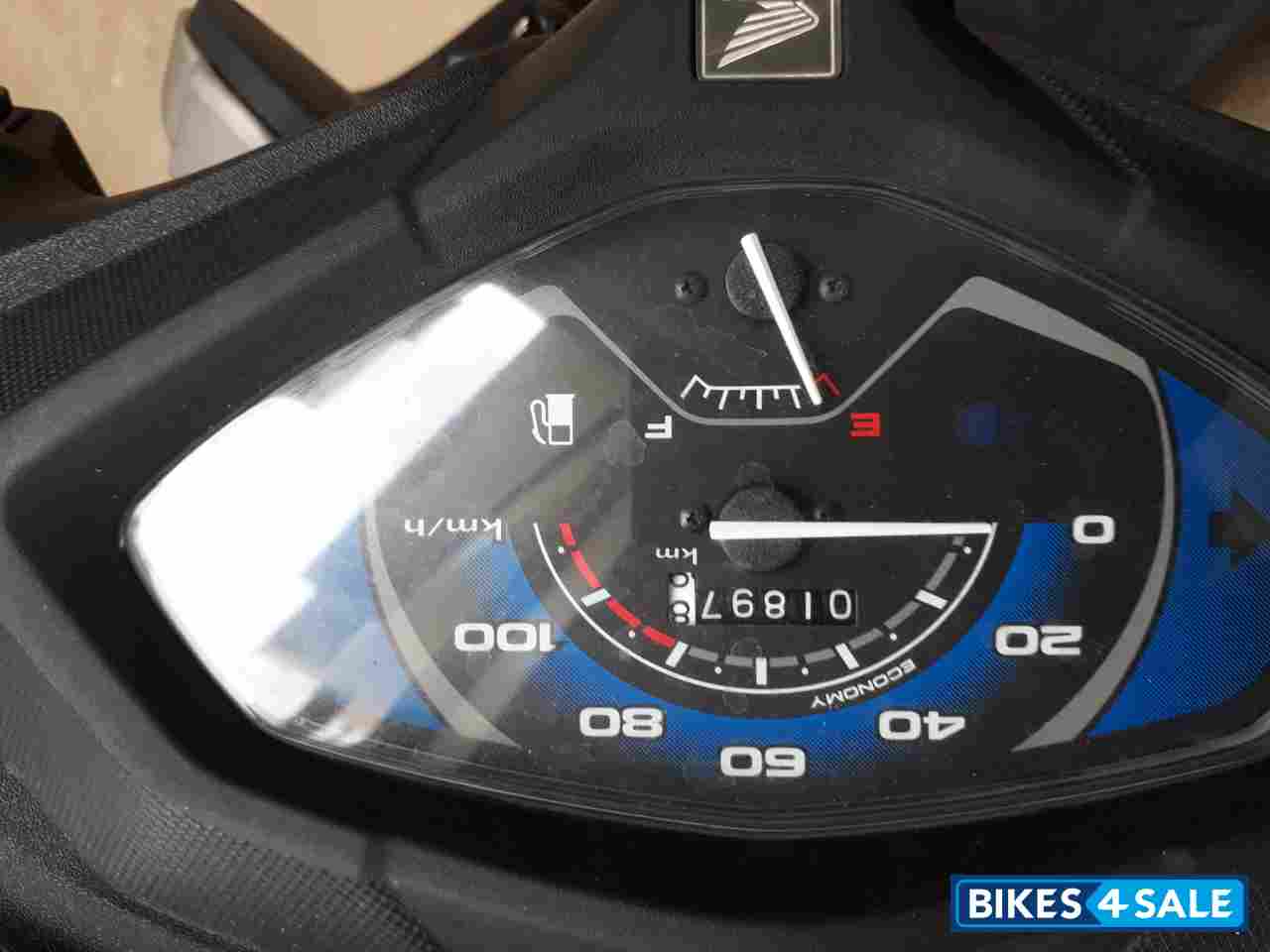 Matte Selene Silver Metallic Honda Activa 5G Matte Selene Silver Metallic Honda Activa 5G