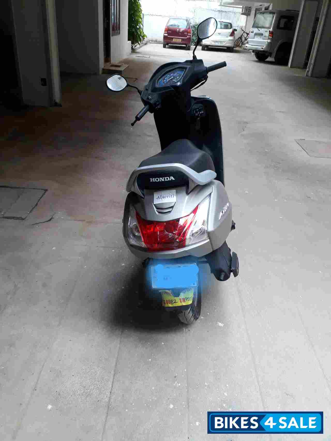 Matte Selene Silver Metallic Honda Activa 5G Matte Selene Silver Metallic Honda Activa 5G