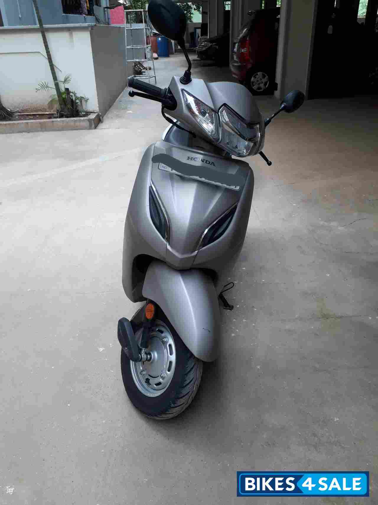 Matte Selene Silver Metallic Honda Activa 5G Matte Selene Silver Metallic Honda Activa 5G