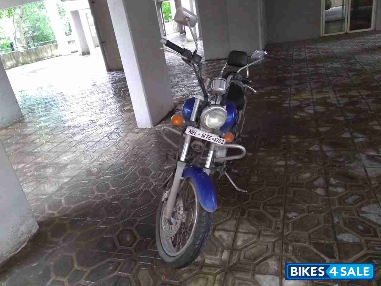 Bajaj Avenger 220 DTS-i