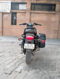 Back Bajaj Avenger Street 180