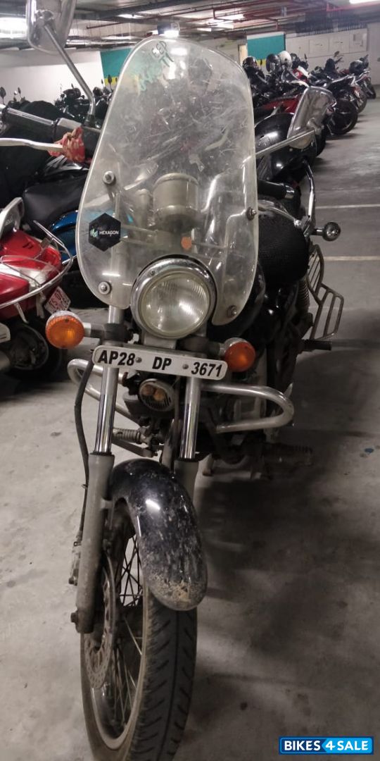 Bajaj Avenger 220 DTS-i