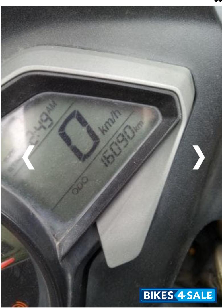 Yellow Bajaj Pulsar RS 200 ABS