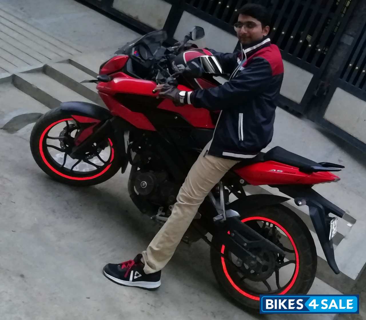 Bajaj Pulsar AS 200