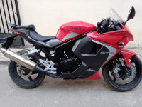 Red Hyosung GT250R