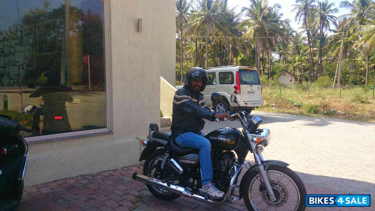 Lightning Royal Enfield Thunderbird 500