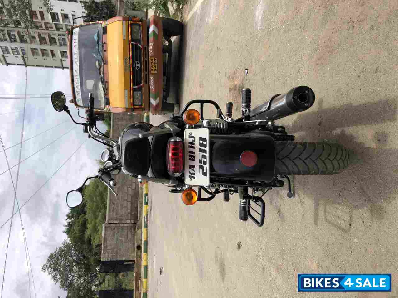 Flicker Black Royal Enfield Thunderbird 350