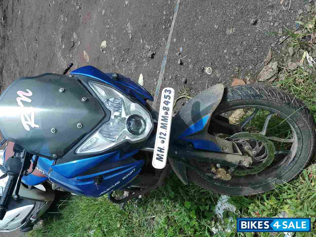 Blue Bajaj Pulsar AS 150