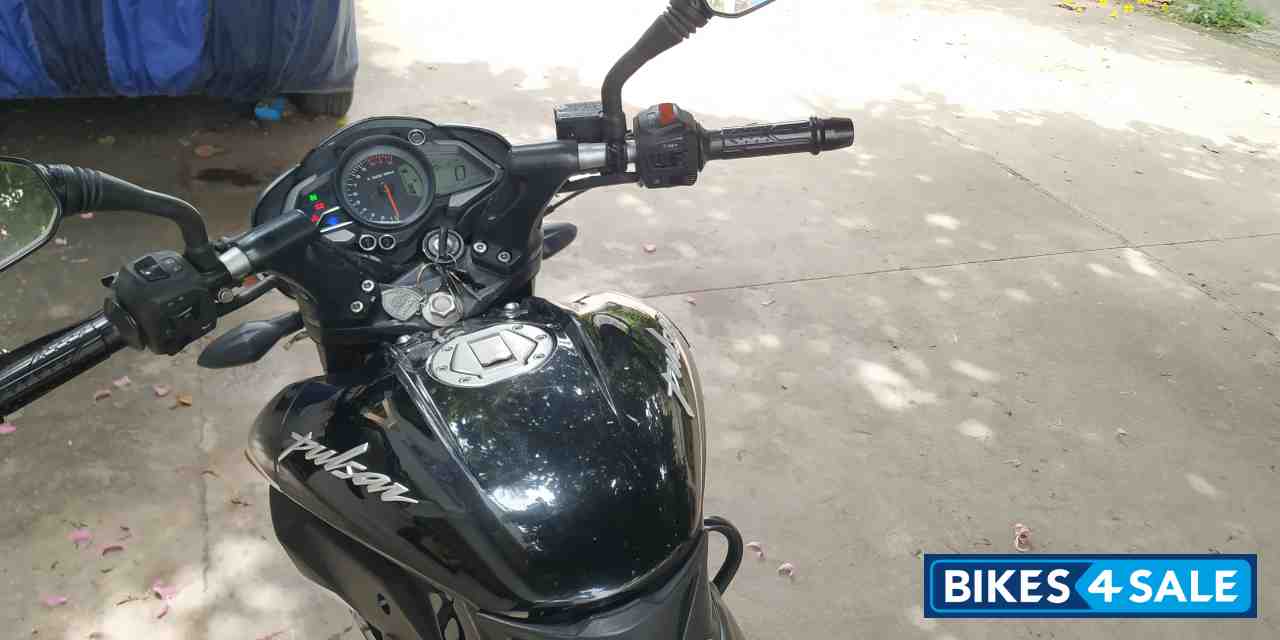 Bajaj Pulsar 200 NS