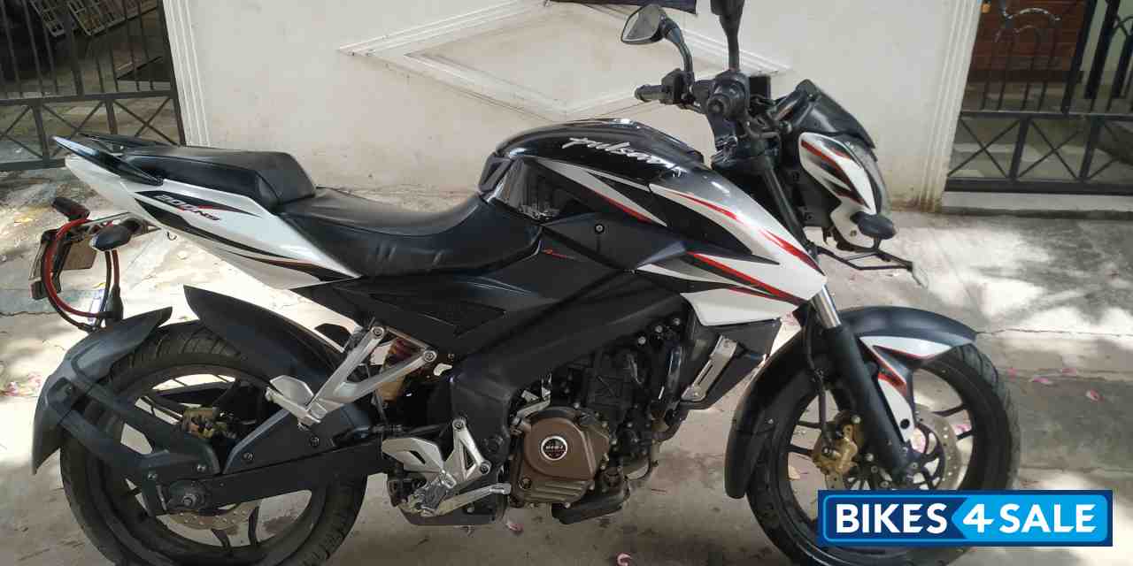 Bajaj Pulsar 200 NS