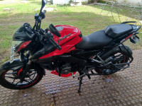 Red Bajaj Pulsar NS 160