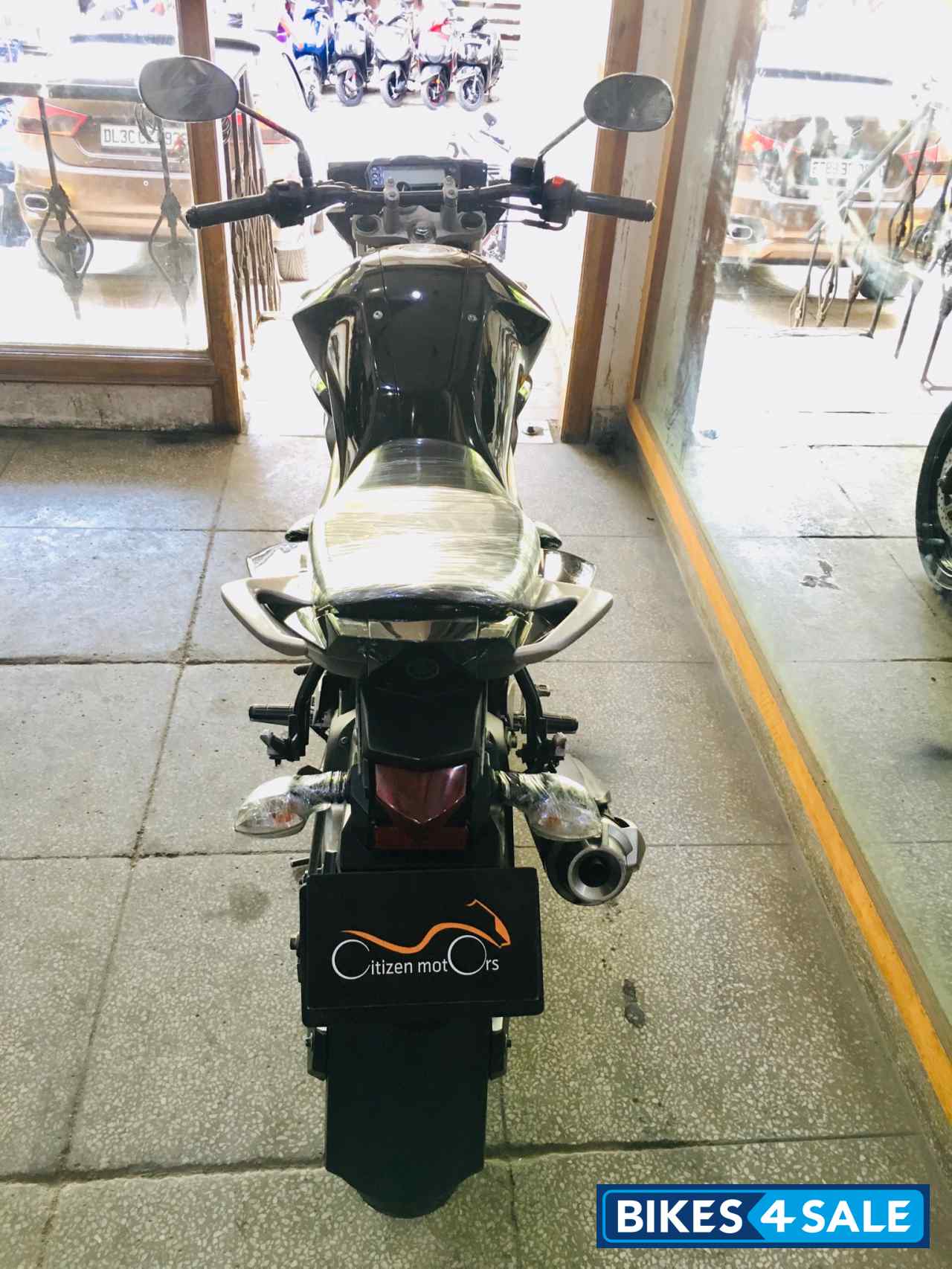 Black Yamaha FZ FI V2