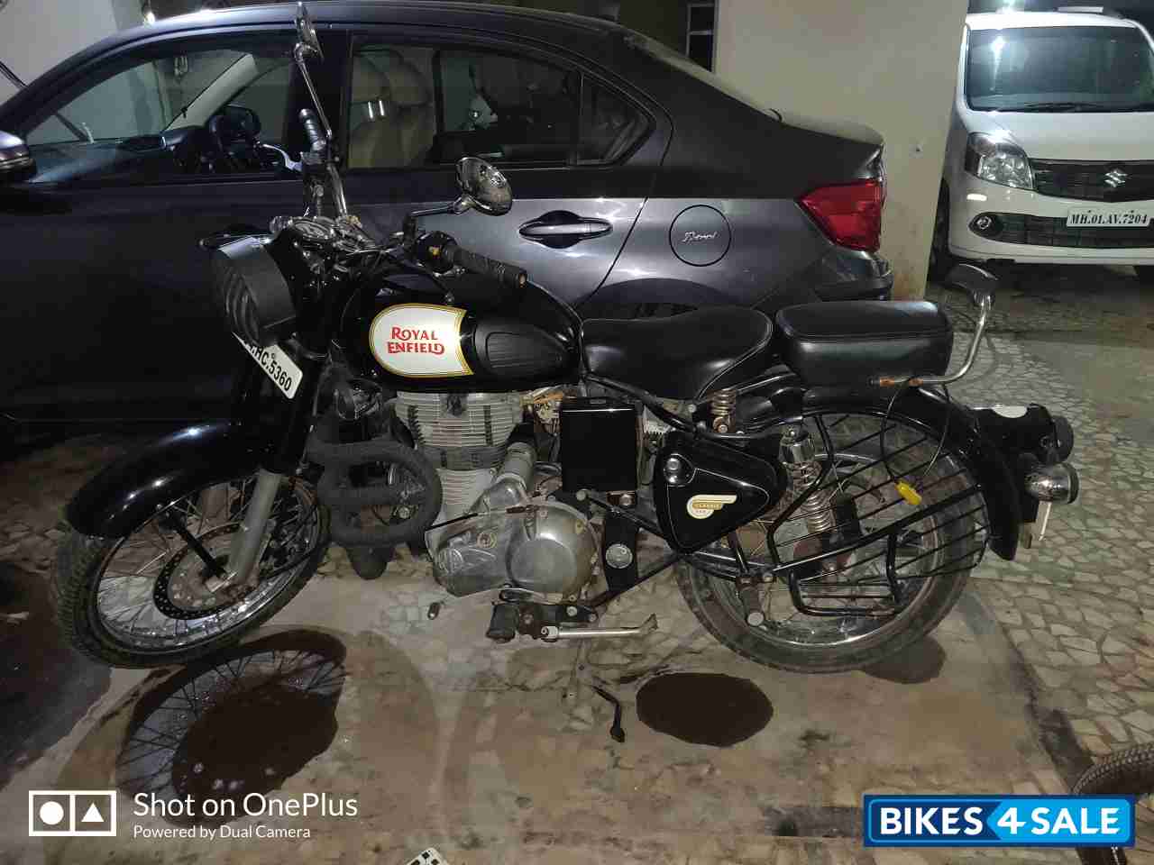 Black Royal Enfield Classic 350 Black Royal Enfield Classic 350