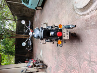 Black Royal Enfield Classic 350