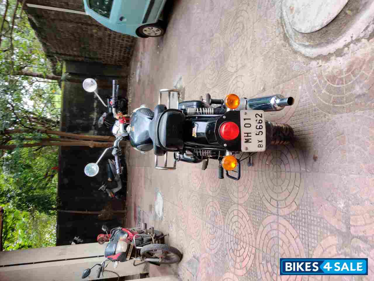 Black Royal Enfield Classic 350