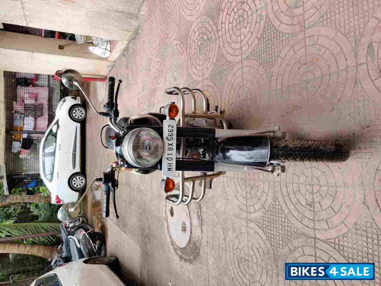 Black Royal Enfield Classic 350