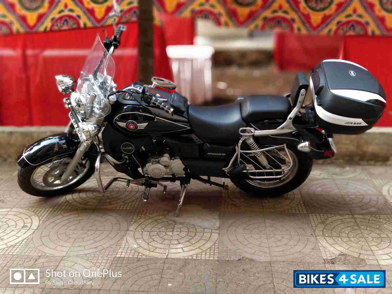 Black UM Renegade Commando Classic