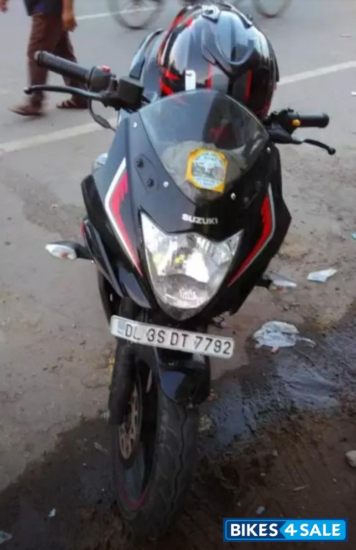 Red & Black Suzuki Gixxer SF