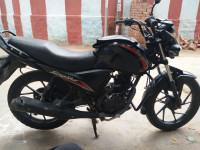 Black Suzuki SlingShot