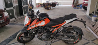 Orange KTM Duke 250