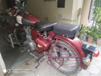 Red Royal Enfield Classic 500