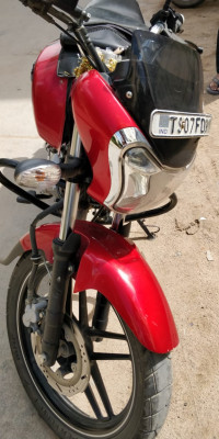 Red Bajaj V15