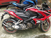 Bajaj Pulsar RS 200