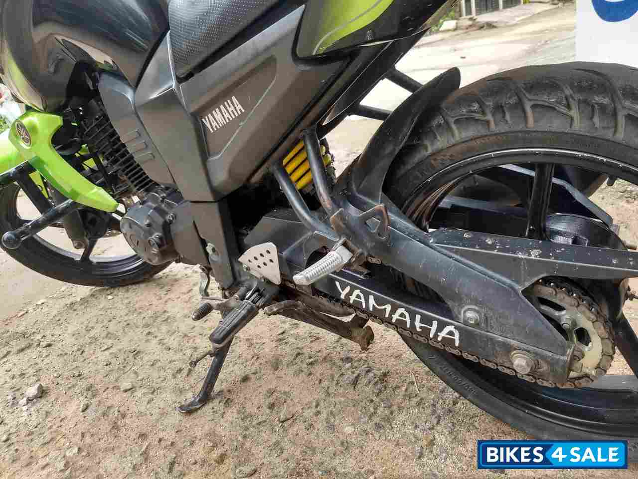 Green Black Yamaha FZ-S