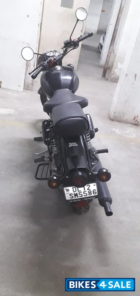 Royal Enfield Classic Stealth Black
