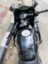 Bajaj Pulsar 220 DTSFi 2015 Model