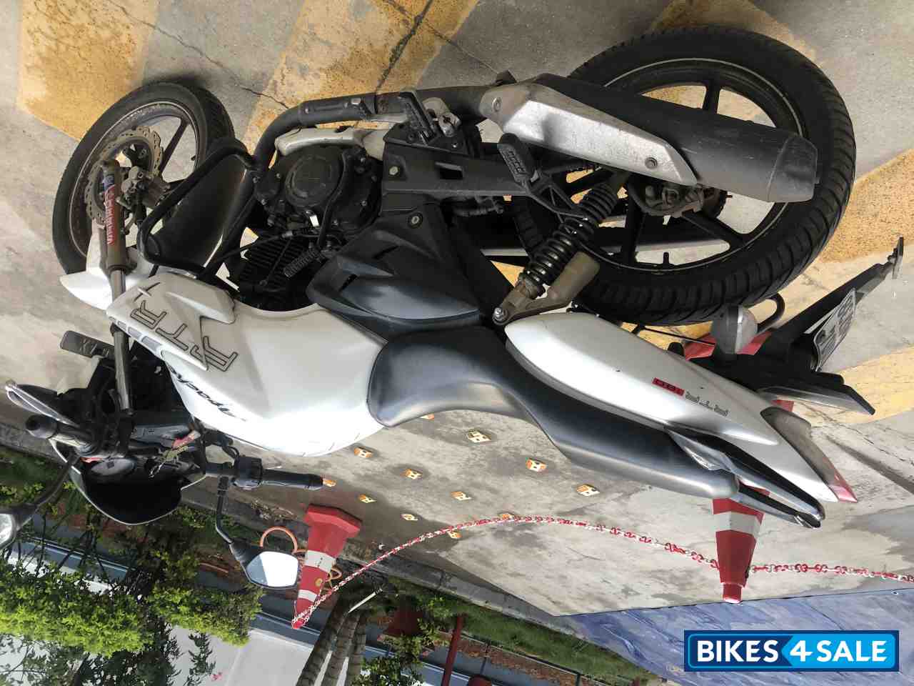 TVS Apache RTR 180 ABS