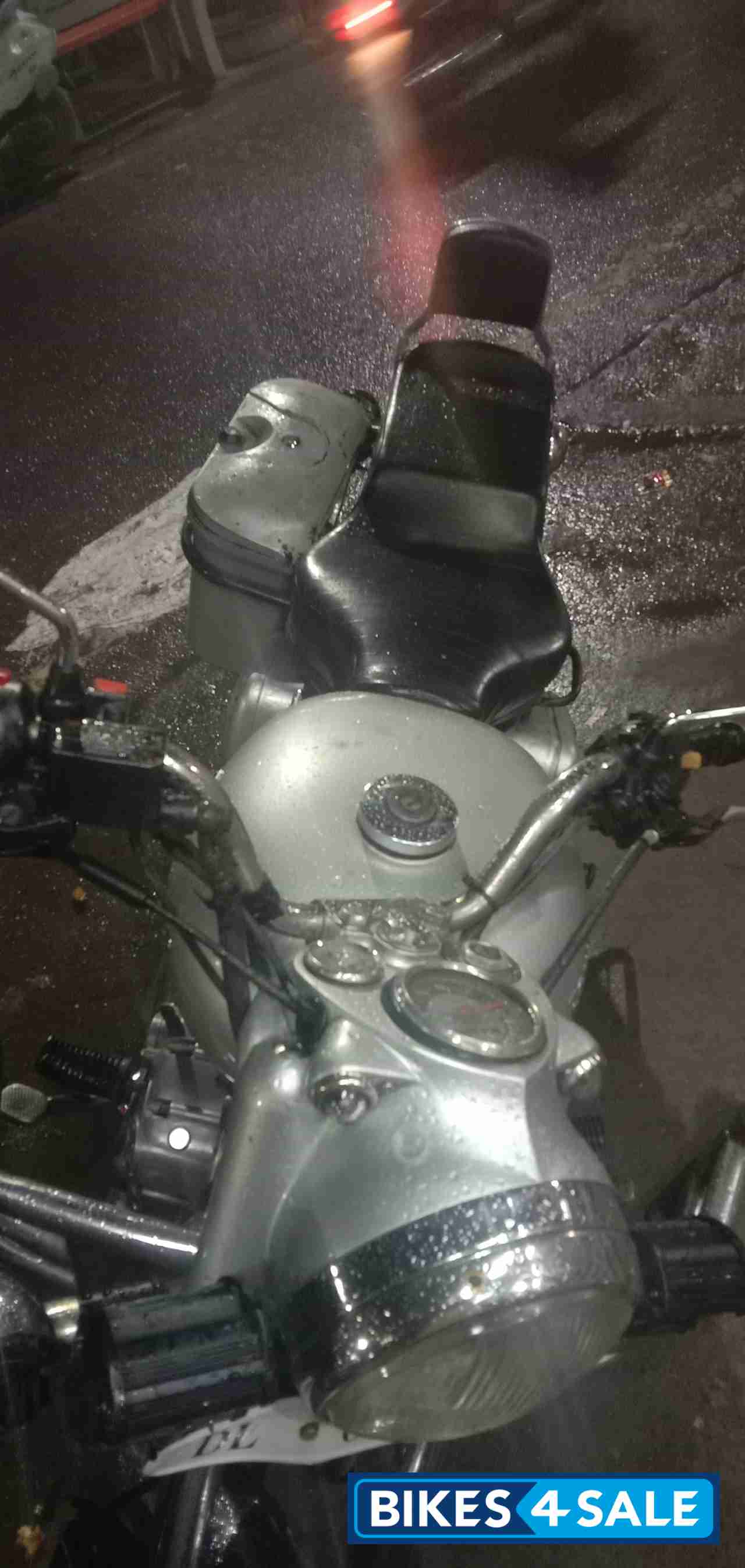 Silver Royal Enfield Bullet Electra Silver Royal Enfield Bullet Electra