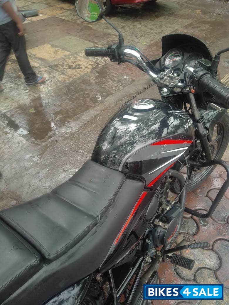 Black Honda CB Shine