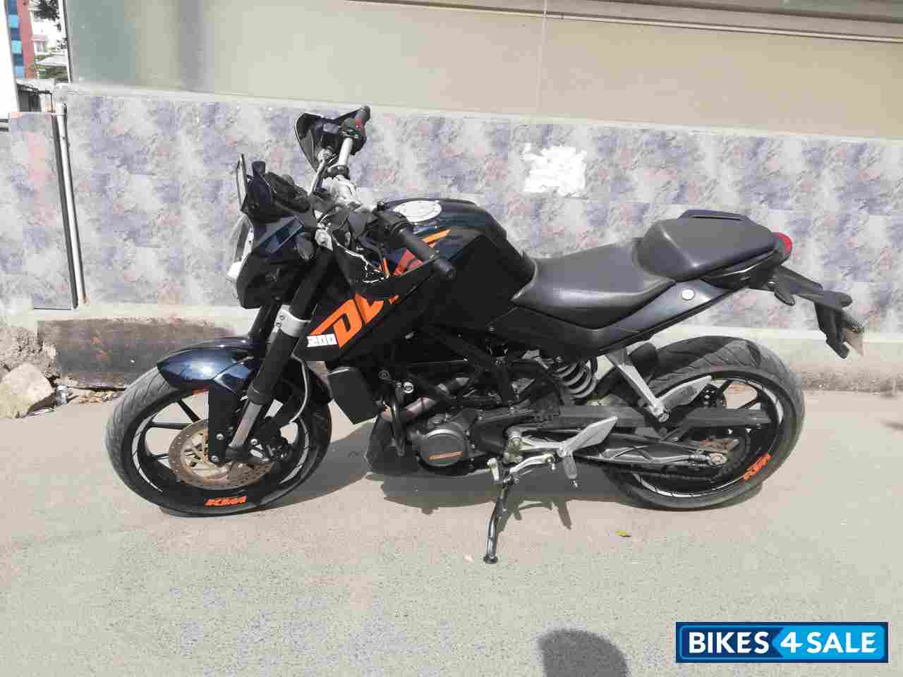 KTM Duke 200