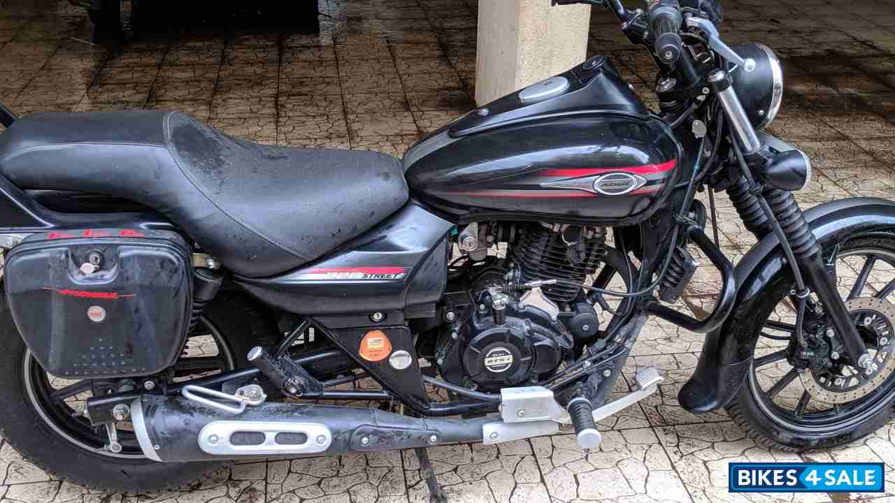 Bajaj Avenger Street 220