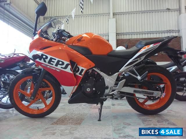Orange Honda CBR 250R