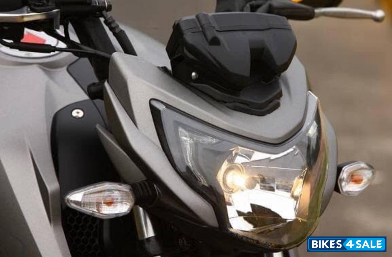 TVS Apache RTR 200 4V