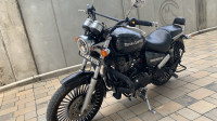 Black Royal Enfield Thunderbird 350