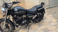 Black Royal Enfield Thunderbird 350
