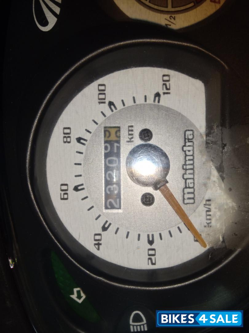 Wine Red Mahindra Duro DZ