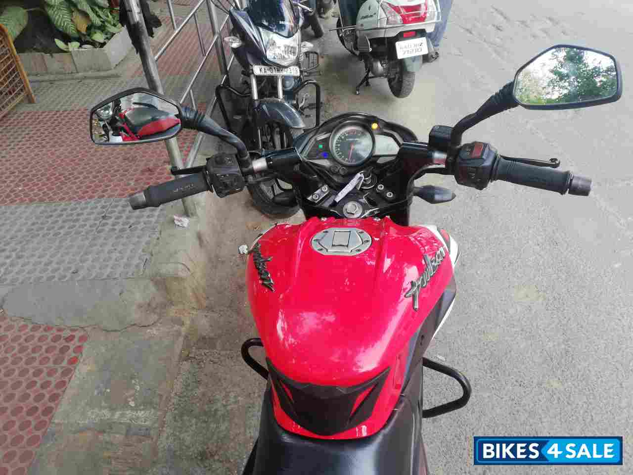 Bajaj Pulsar 200 NS